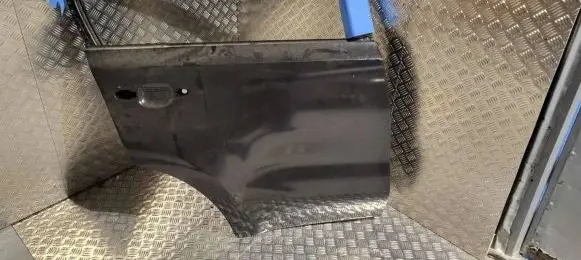 KIA Sportage Rear door