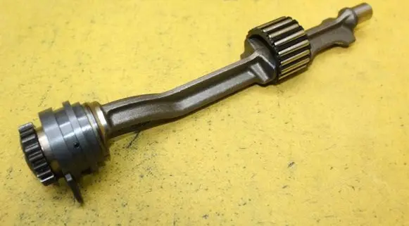 Seat Leon (5F) Oil pump balance shaft 06K103333N