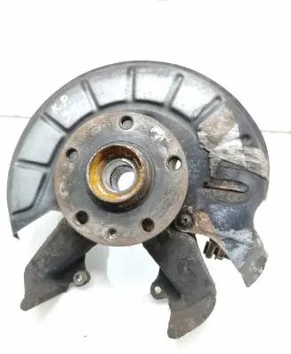 Skoda Octavia Mk2 (1Z) Front wheel hub spindle knuckle