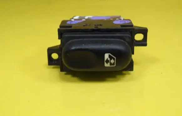 Renault Laguna I Electric window control switch