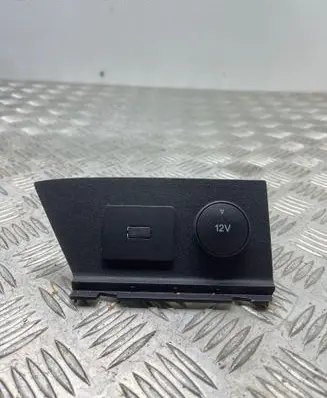 Ford Transit Custom 12 V Socket (rear) JK21V044K62