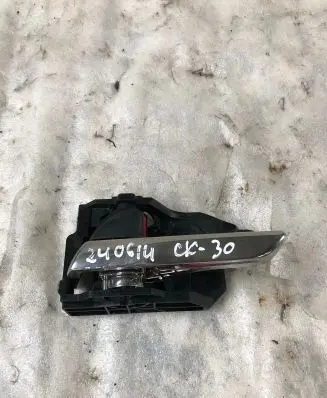 Mazda CX-30 Rear door interior handle V8393lh