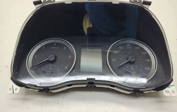 Hyundai Tucson TL Speedometer (instrument cluster) 94001D7630