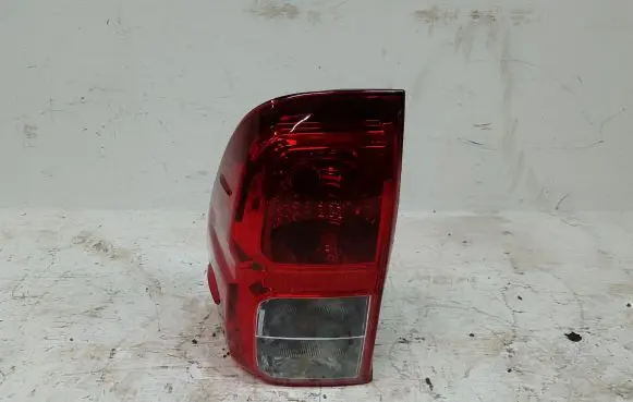 Toyota Hilux (AN120, AN130) Rear/tail lights