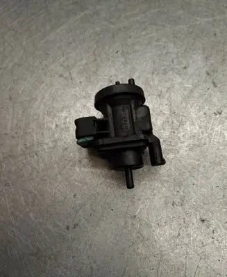 Mercedes-Benz C W203 Turbo solenoid valve 0005450427