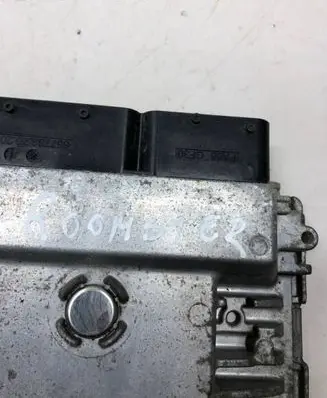 Skoda Roomster (5J) Engine control unit/module 03F906070AR 03F906070N 5WP44631