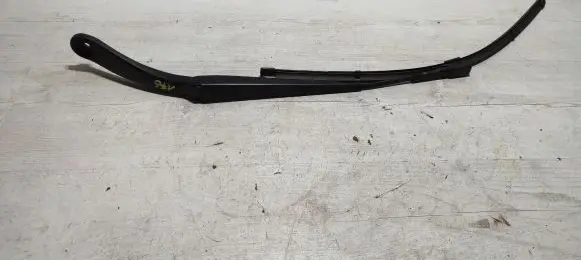 Mercedes-Benz A W176 Front wiper blade arm A1768203400
