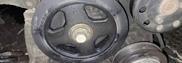 Toyota Yaris Verso Crankshaft pulley 