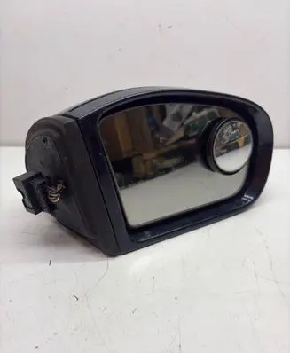 Mercedes-Benz C W203 Front door electric wing mirror 413133418