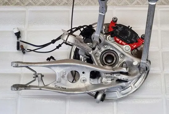 Mercedes-Benz C W206 Front wheel hub spindle knuckle