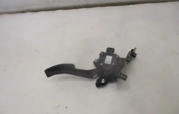 Nissan Murano Z51 Accelerator throttle pedal