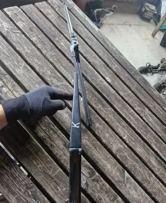Volkswagen PASSAT B6 Headlight wiper arm 