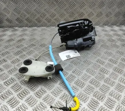 BMW X6 G06 Rear door lock 7477703 7474645