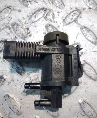 Valve vacuum