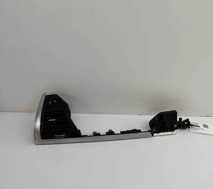 BMW X3 G01 Dashboard air vent grill cover trim 9384397