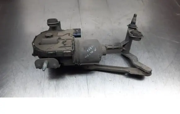 Seat Altea XL Front wiper linkage 