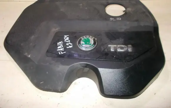 Skoda Fabia Mk1 (6Y) Engine cover (trim) 038103925ej