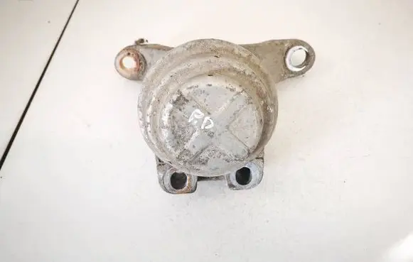 Ford Mondeo MK IV Engine mount bracket