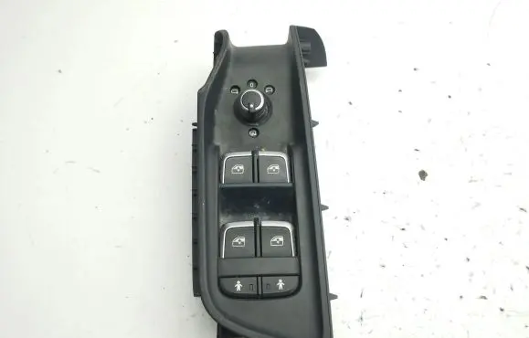 Audi Q2 - Electric window control switch 4M0959565S