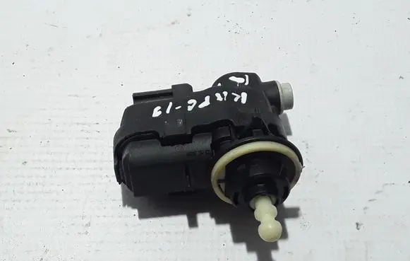 Renault Kangoo II Headlight level adjustment motor 8200402521