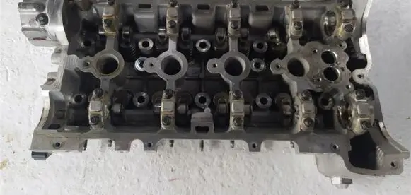 Chevrolet Cobalt Engine head 12822668