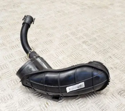 BMW 1 F40 Air intake duct part 7807493 8507369