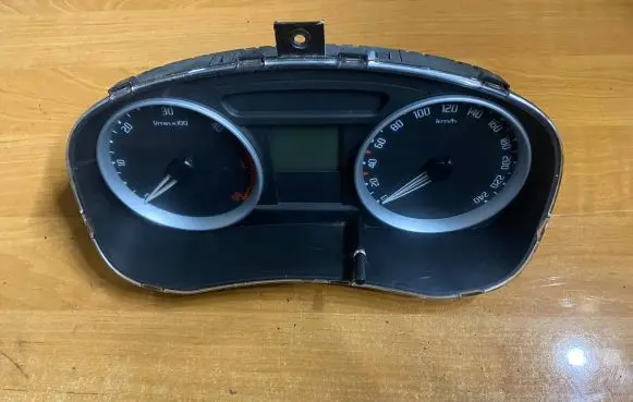 Skoda Roomster (5J) Speedometer (instrument cluster) 5J0920810C V2823466