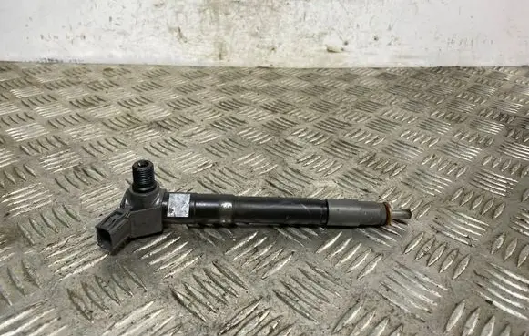 Mitsubishi Eclipse Cross Fuel injector 1465A475