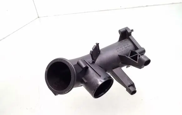 Volkswagen Golf V Air intake hose/pipe 03C145861D