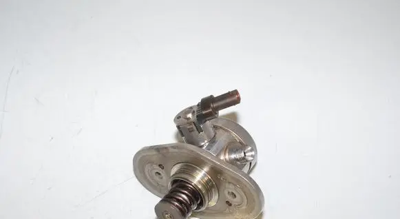 Fuel injection high pressure pump