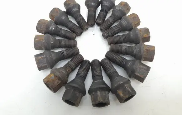 Mini One - Cooper R50 - 53 Nuts/bolts 