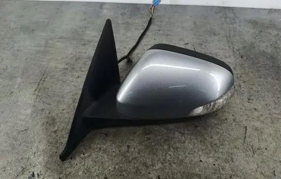 Volvo V50 Front door electric wing mirror 