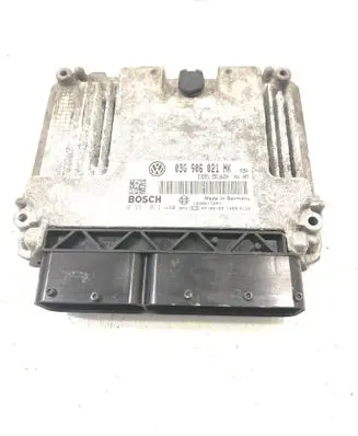 Volkswagen PASSAT B6 Engine control unit/module 03G906021NK 1039S17241 0281013440