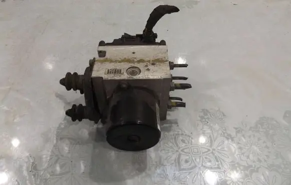 Volkswagen PASSAT B6 ABS Pump 3C0614095M