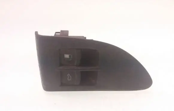 Tailgate opening switch