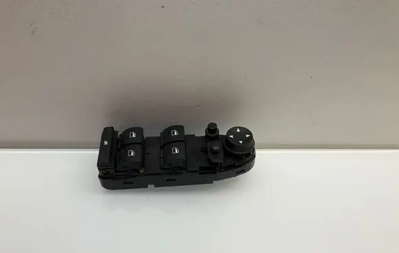 BMW X5 E70 Electric window control switch 9218044 11W47A1105
