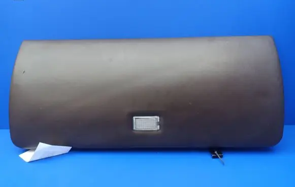 Rolls-Royce Silver Spirit Dashboard lower bottom trim panel UD26554