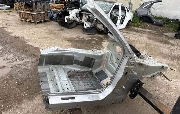 Ford Mustang VI Front quarter panel PR3Z6310462A FR3Z6310462A