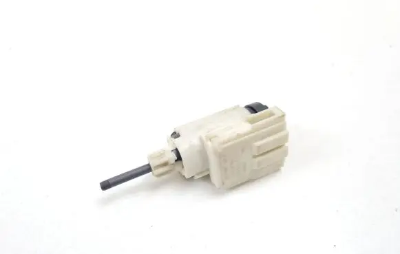 Volkswagen Transporter - Caravelle T5 Brake pedal sensor switch 8E0927189B 19322005