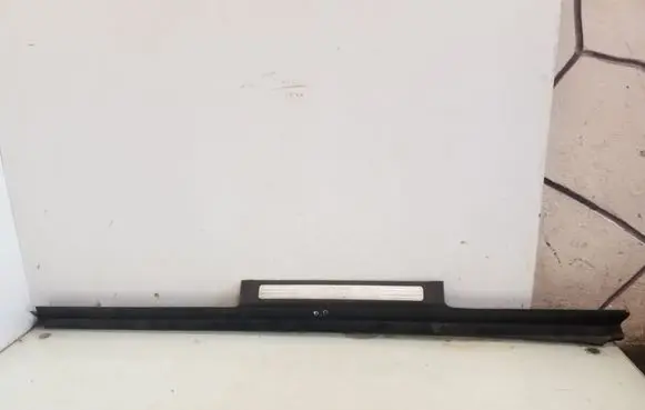 Mercedes-Benz R W251 Front sill trim cover A2516800035