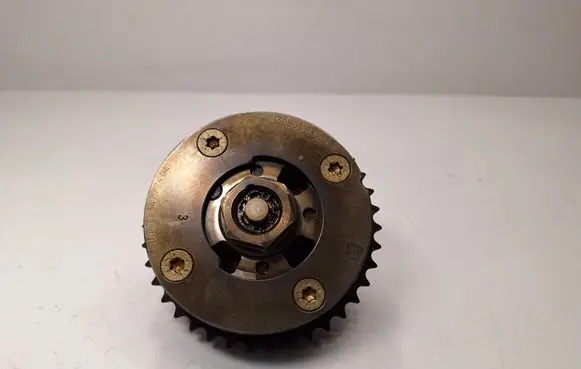 BMW X1 E84 Camshaft pulley/ VANOS 7583818 11367583818