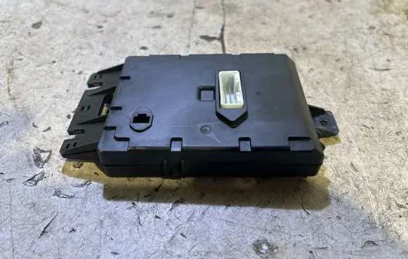 Dodge Charger Air conditioning/heating control unit 68297707AB 63270 DA290306F0984