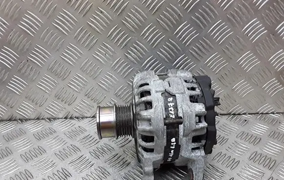 Seat Toledo IV (NH) Generator/alternator 04e903021m
