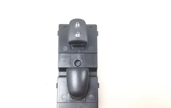 Nissan Juke I F15 Electric window control switch 254111KA5A