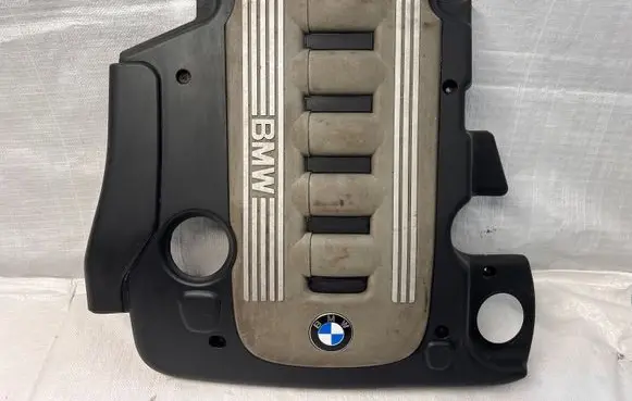 BMW 5 E60 E61 Engine cover (trim) 7788908