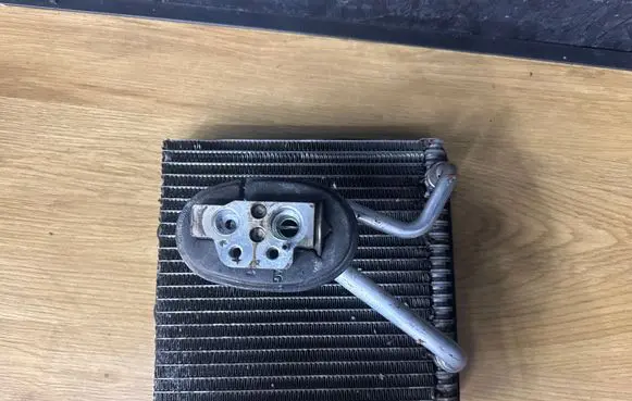 Volkswagen Golf V Air conditioning (A/C) radiator (interior) 1K0820679