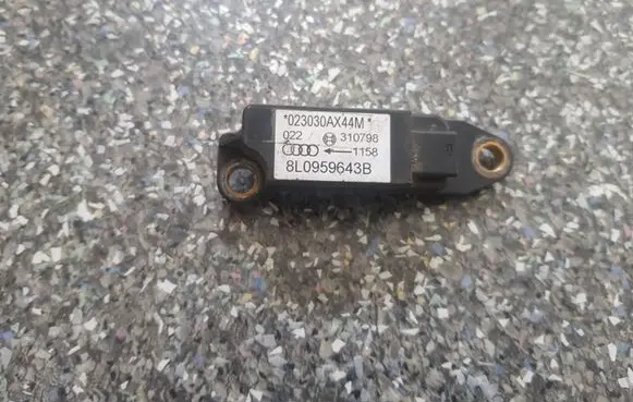 Audi A4 S4 B6 8E 8H Airbag deployment crash/impact sensor 8L0959643B