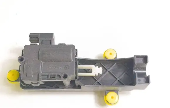 Tesla Model X Front door soft close latching motor 111533290A