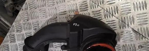 Intake resonator