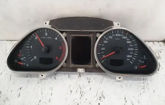 Audi A6 S6 C6 4F Speedometer (instrument cluster) 4F0920931F 4F0910930A 503000732302